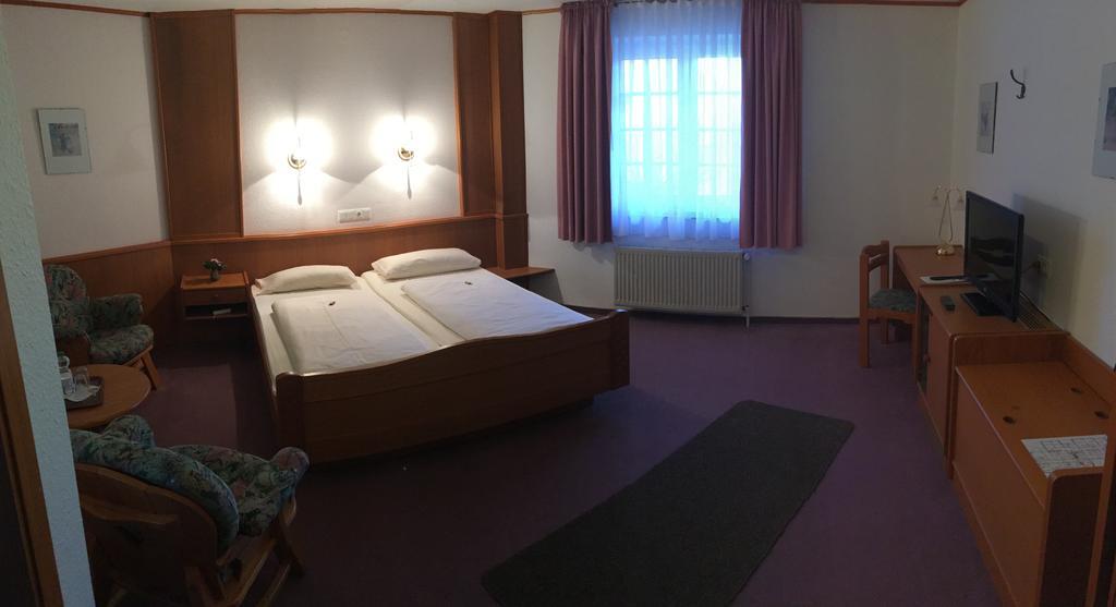Hotel Zur Buche Bockhorn  Exteriör bild